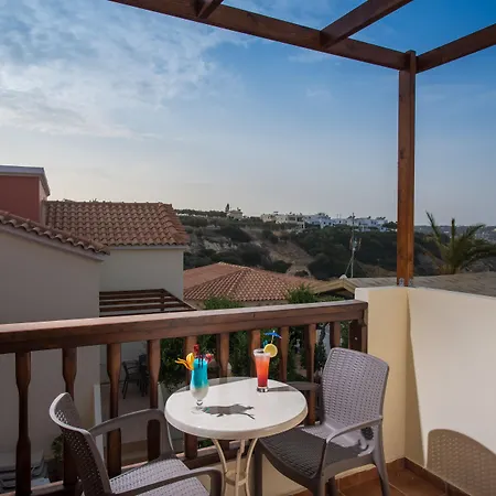 Hotel Diamond Village & Hersonissos (Crete)
